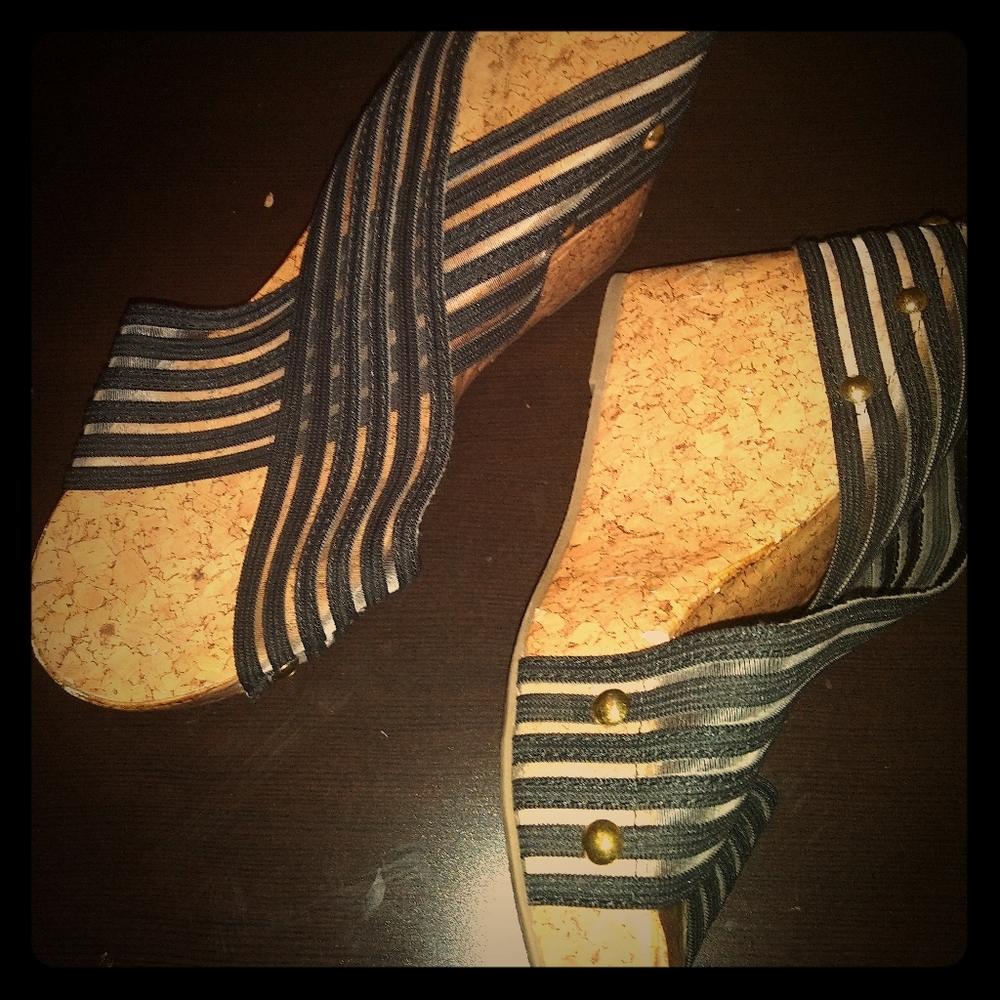 Canyon river blues platform heels black